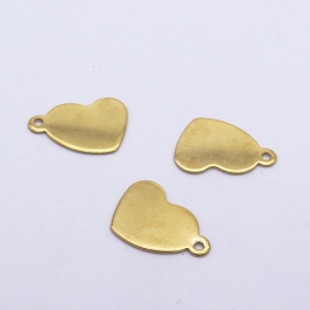10pcs heart pendant charm in gold vacuum plated Stainless steel