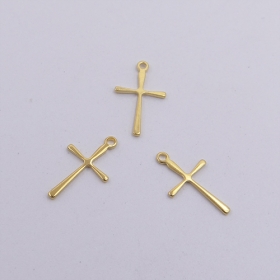 100pcs/lot stainless steel cross charms in gold vacum